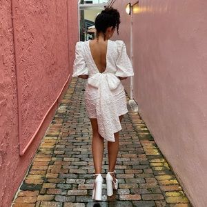 Lorna Luxe Peek a bow dress